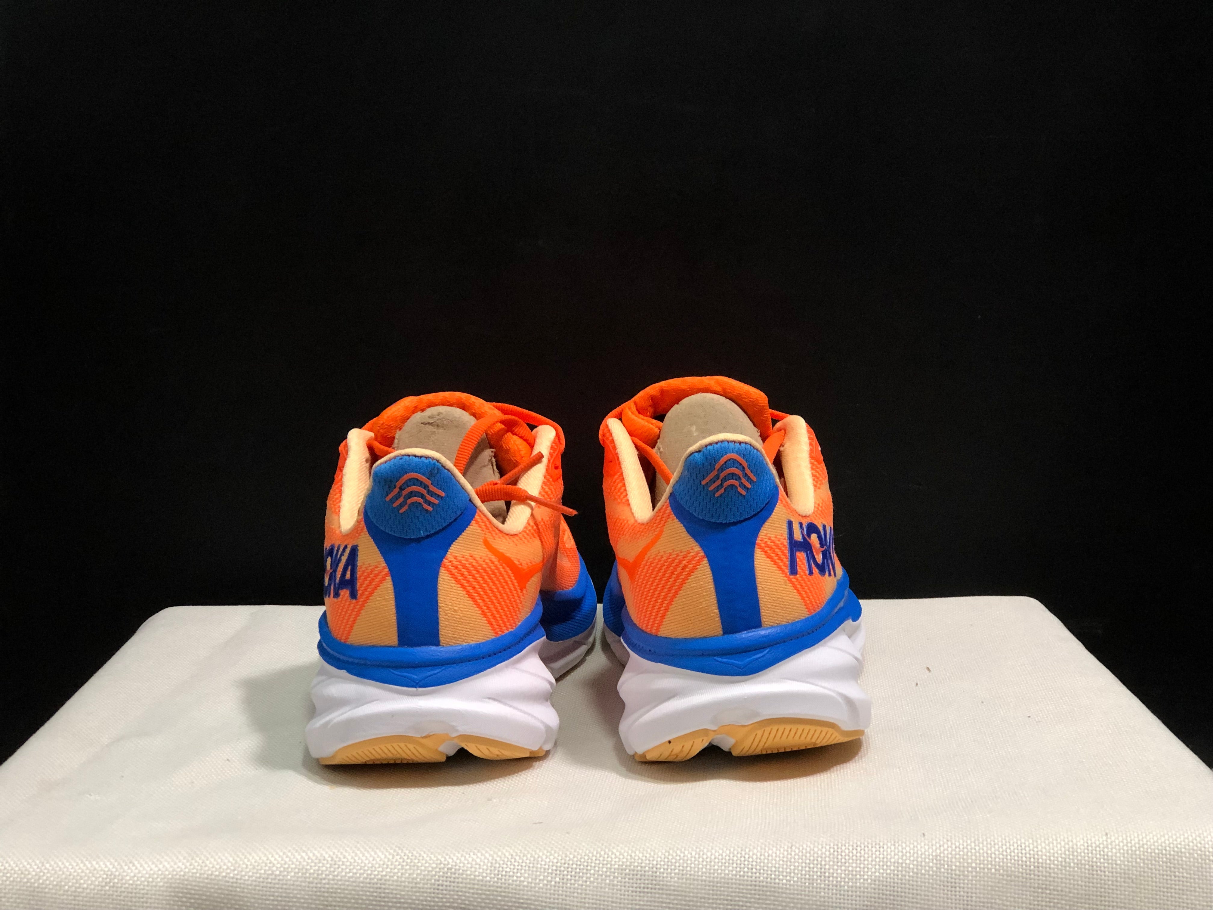 Hoka Clifton 9 'Beige-Pink'