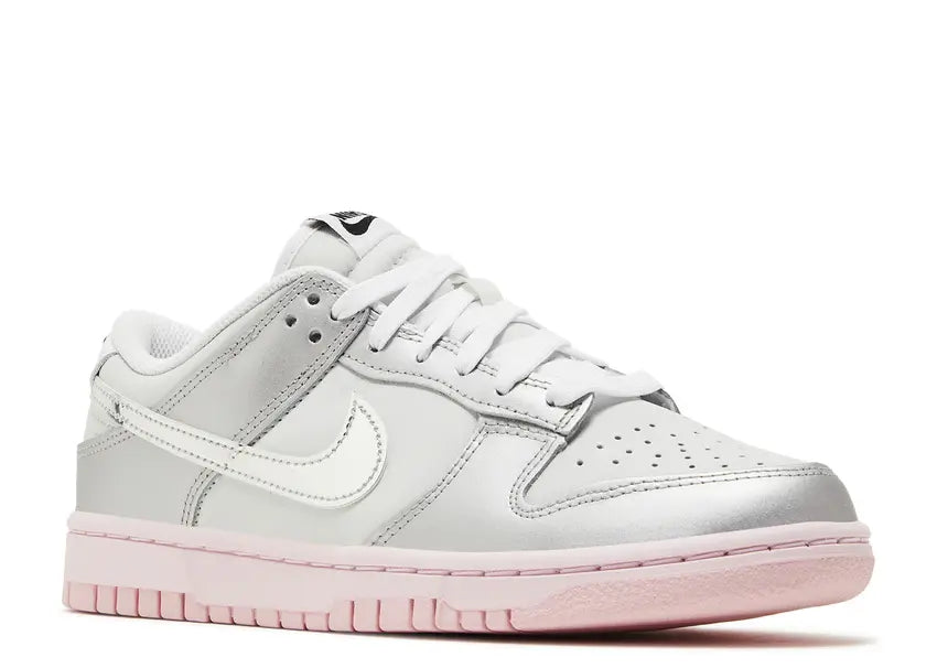 Wmns Dunk Low LX 'Photon Dust Pink Foam'