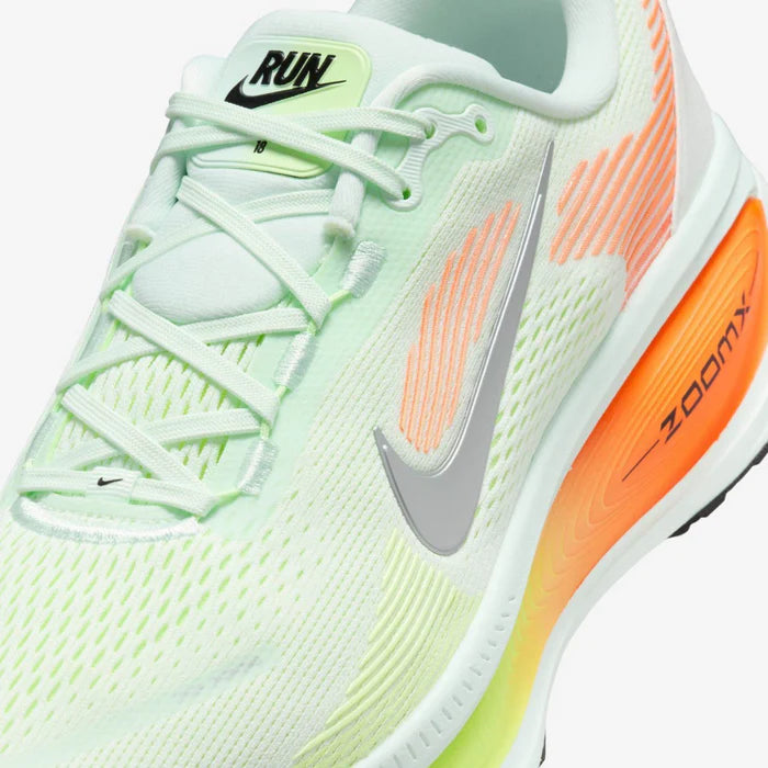 Vomero 18 "White and Orange"