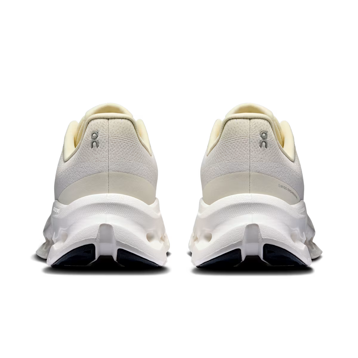 On Cloudtilt 'Castor Pearl'